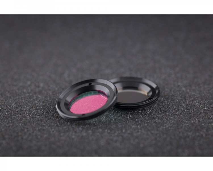 Screw in low profile IR-CUT filter for CS and C-mount cameras